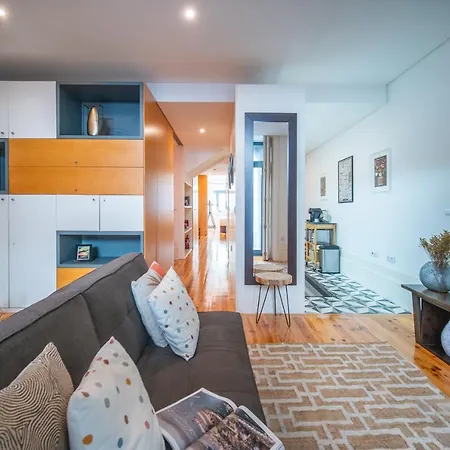 Apartment Joivy Modern Flat With Patio In Central