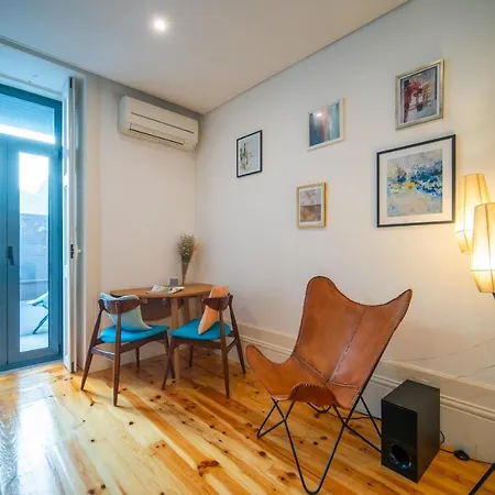 Joivy Modern Flat With Patio In Central Apartment Porto